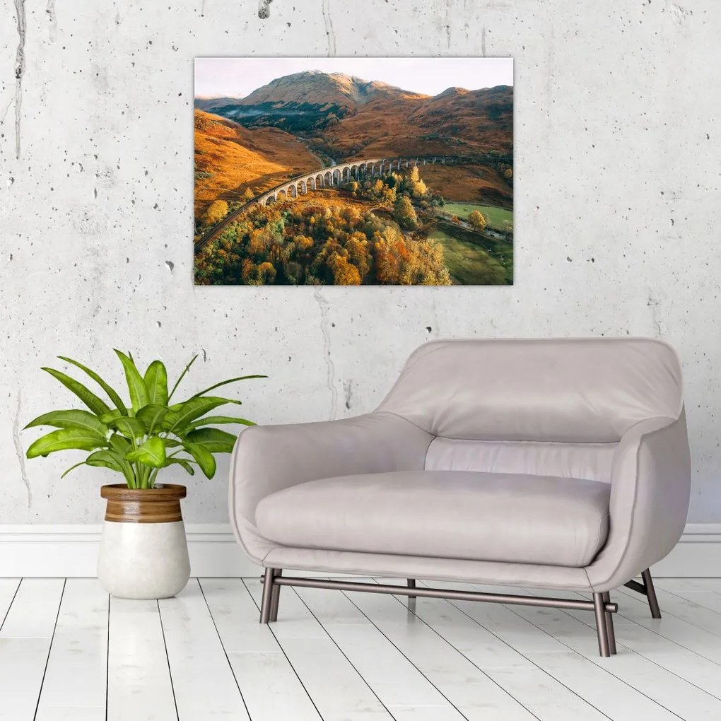 Obraz na szkle mostu w szkockiej dolinie (70x50 cm)