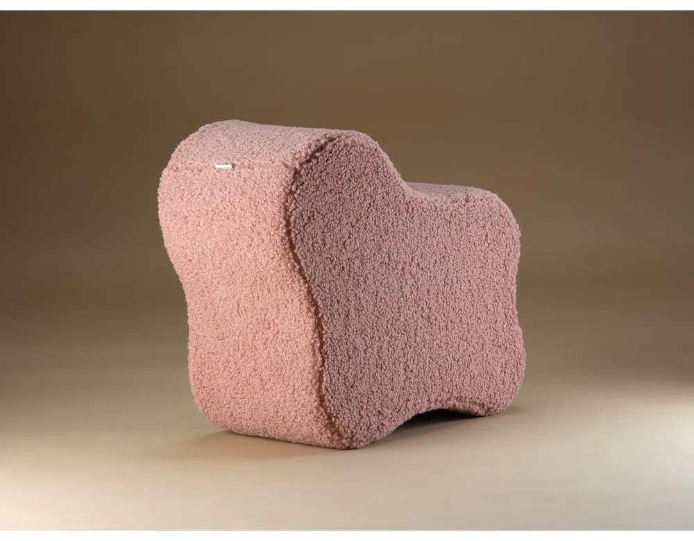 Różowy puf dziecięcy z materiału bouclé Cloud – Wigiwama