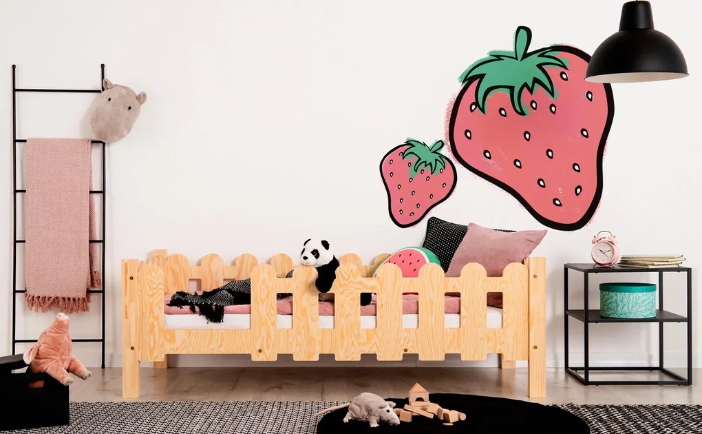 Skandynawskie łóżko dziecięce z barierką P5-N02