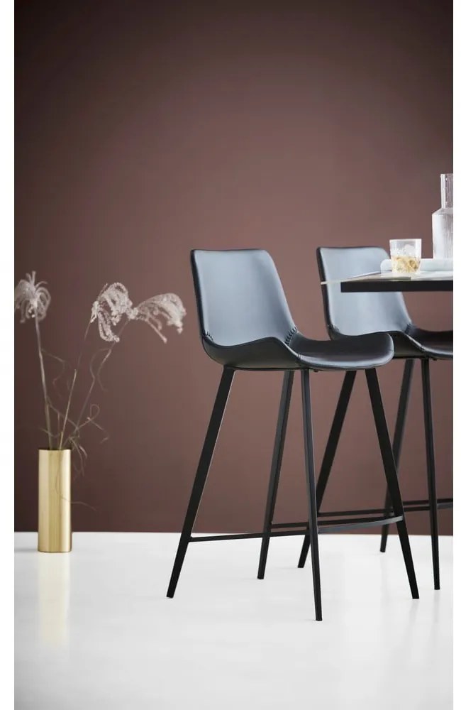 Czarny hoker z imitacji skóry DAN–FORM Denmark Hype, wys. 102 cm