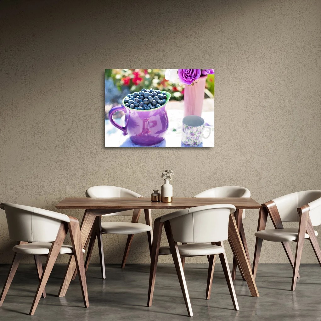Obraz na szkle - jagody w filiżance (70x50 cm)