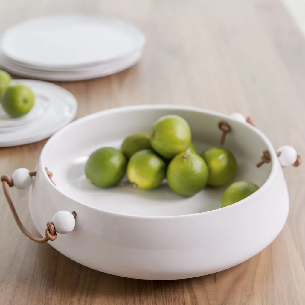Biała porcelanowa miska ze skórzaną rączką