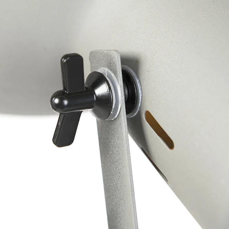 Lampa podłogowa w stylu industrialnym na drewnianym trójnogu z szarym kloszem - Laos