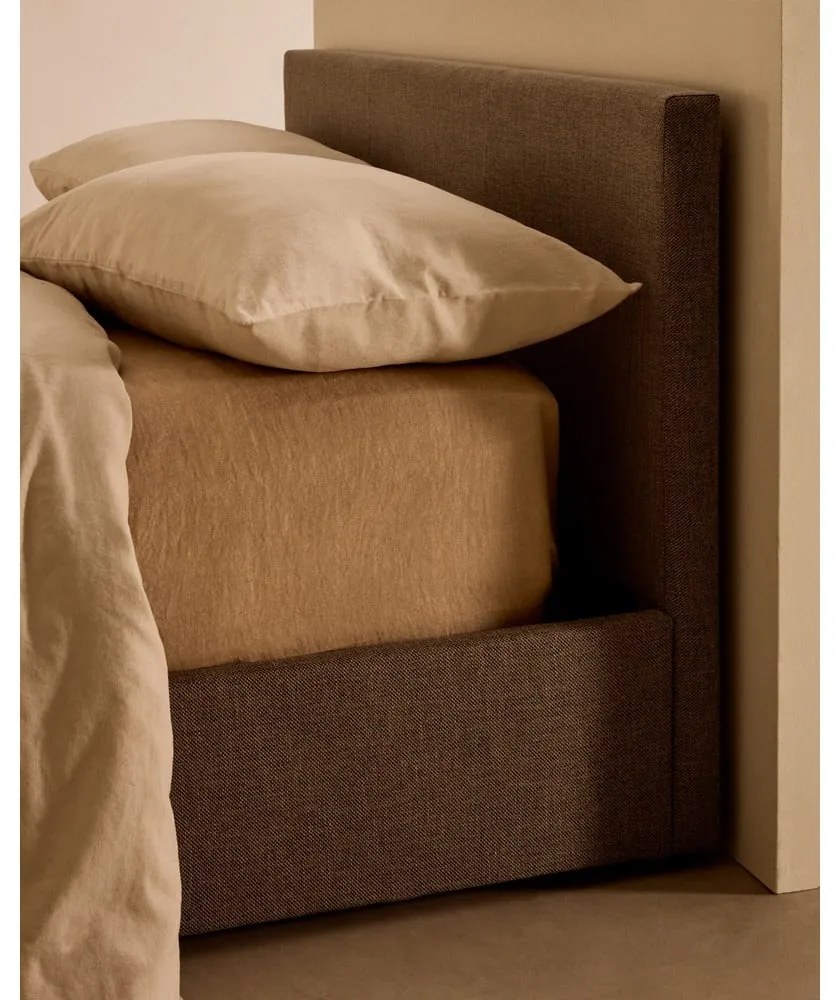 Szare tapicerowane łóżko jednoosobowe ze schowkiem i stelażem 90x200 cm Nahiri – Kave Home