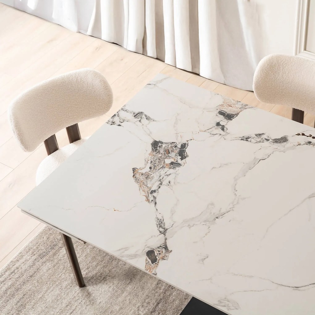 Zestaw Stół Rozkładany Ceramiczny REX 2 180-240 cm Biały Marmur/Orzech i 4 Krzesła Tapicerowane GRENADA Kremowe Nowoczesne