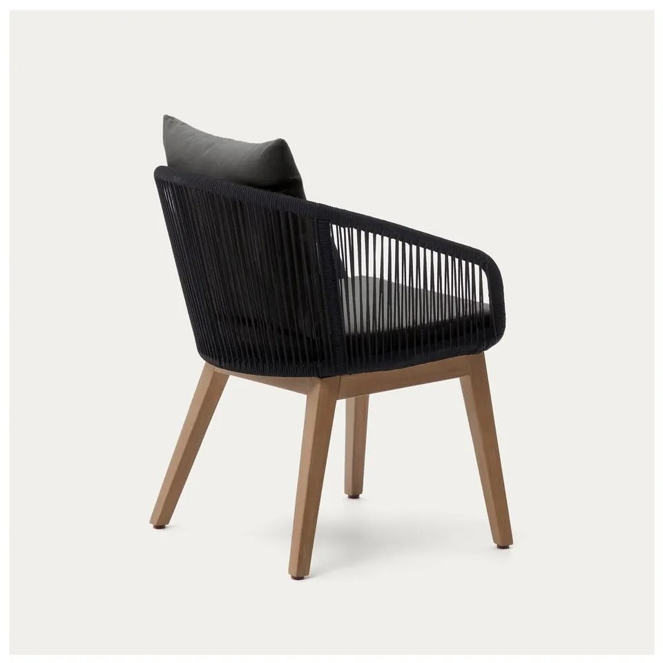 Czarny drewniany fotel ogrodowy Portalo – Kave Home