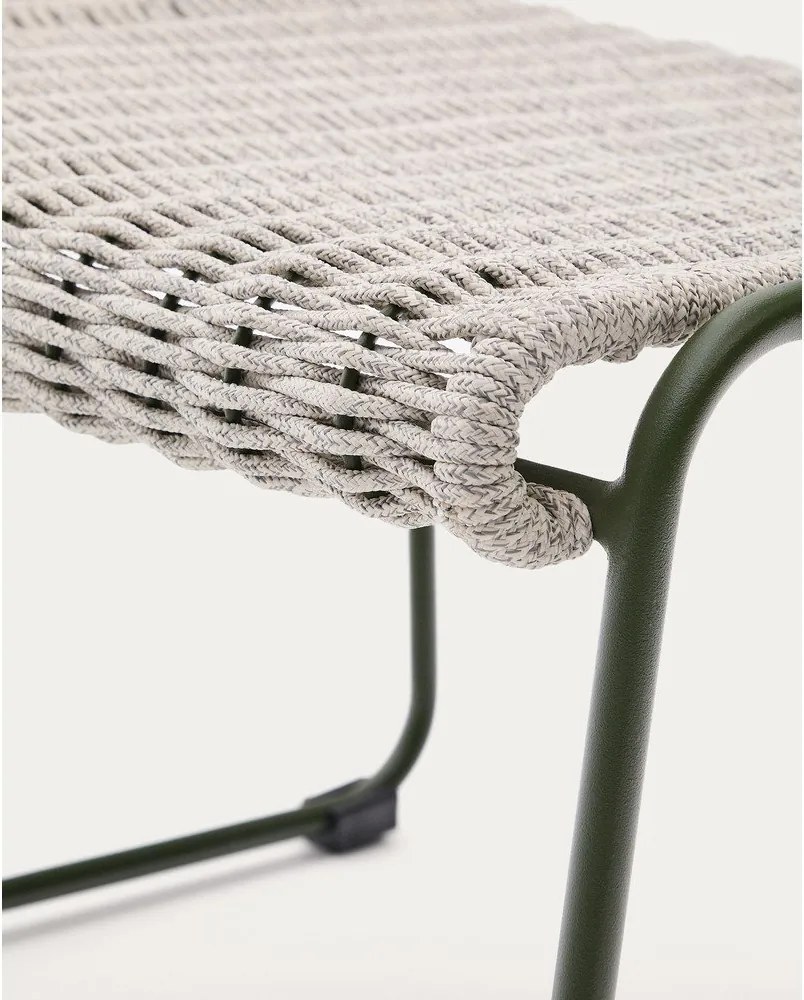 Szarozielony podnóżek ogrodowy Maurina – Kave Home