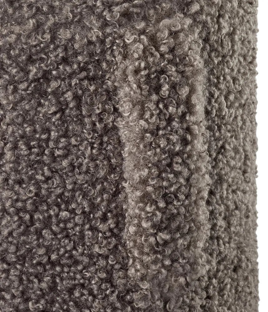 Ciemnobrązowy puf z materiału bouclé Teddy – Blomus