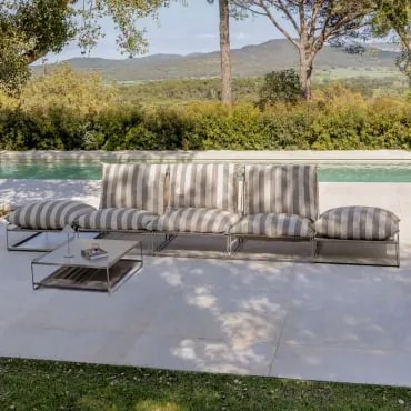 Zestaw Ogrodowy Z Modułową Sofą 3-częściową, Stolikiem Bocznym I 2 Pufami Rozkładanymi Amaro Kremowa Tapioca - Mokka Brąz - Sklum