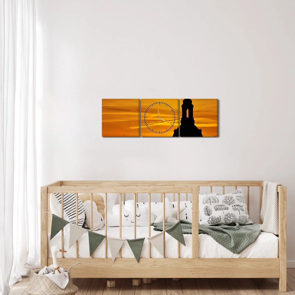 Obraz kościoła o zachodzie słońca (z zegarem) (90x30 cm)