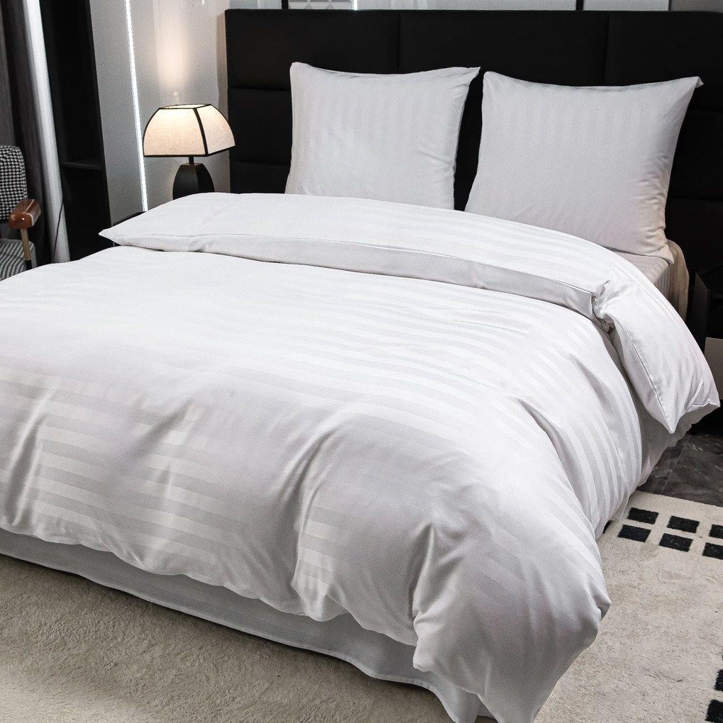 PrzytulneMieszkanie.pl PrzytulneMieszkanie.pl Hotelowa pościel z mikrowłókna JASMINE biała - pasek 2 cm Rozmiar pościeli: 70 x 90 cm | 140 x 200 cm