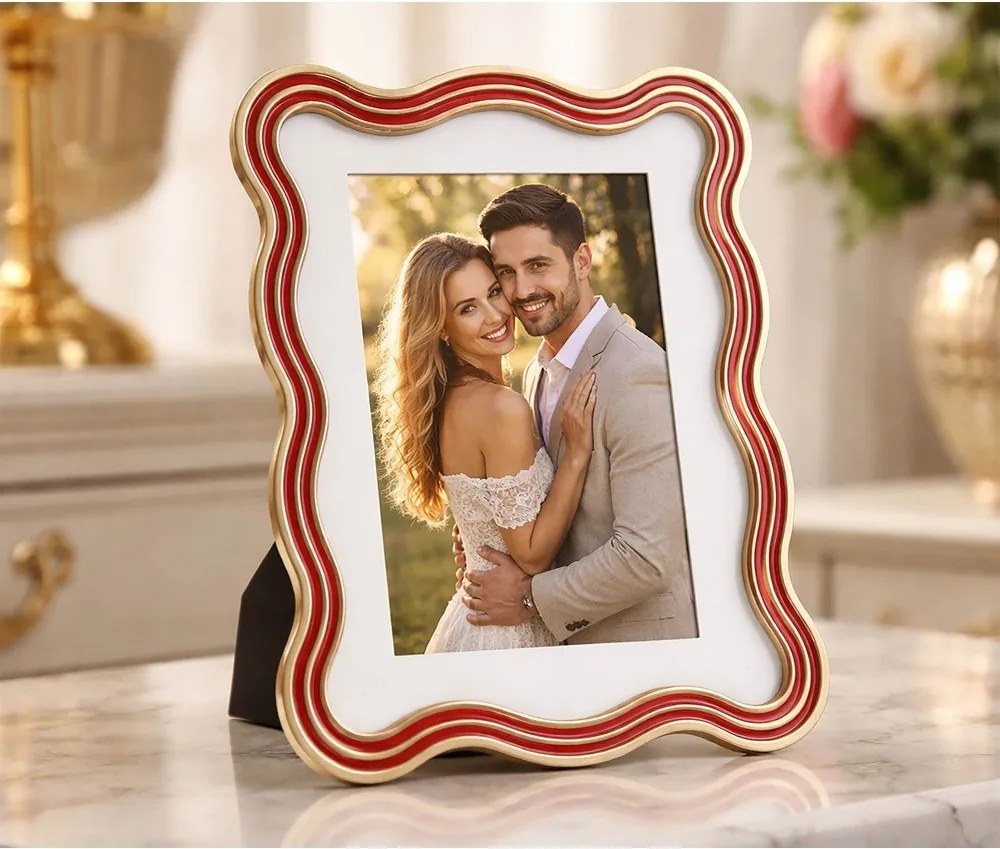 Metalowo-szklana ramka stojąca w czerwono-złotym kolorze 17,5x22,5 cm Elizabeth – Mauro Ferretti