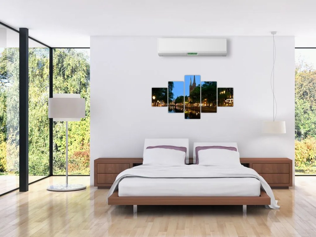 Obraz nocnego historycznego miasta (125x70 cm)