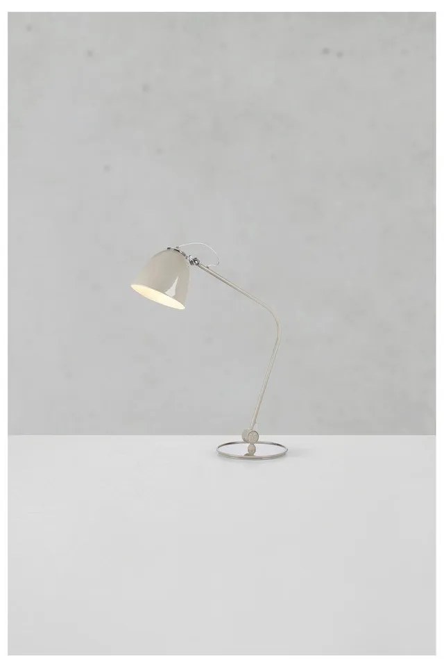Szarobeżowa lampa stołowa z metalowym kloszem (wysokość 47 cm) Tilt – Markslöjd