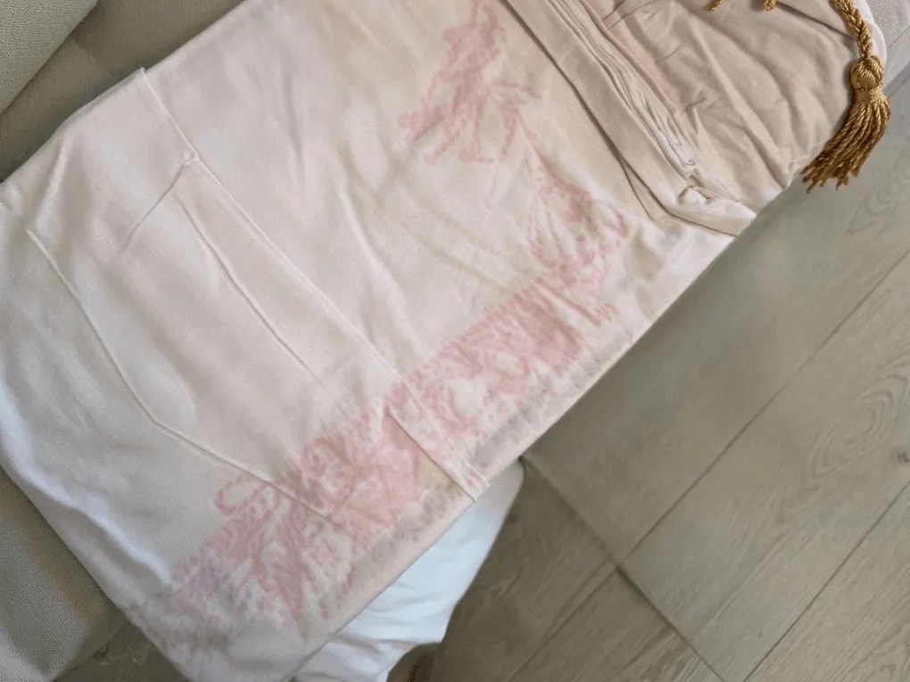 PrzytulneMieszkanie.pl PrzytulneMieszkanie.pl PROMOCJA Bawełniana pościel ÉCLAT jasnoróżowa II.jakość Rozmiar pościeli: 2 szt 60 x 70 cm | 220 x 240 cm