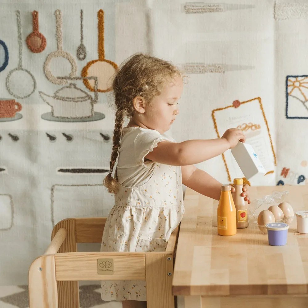 Czarno-naturalny pomocnik kuchenny dla dzieci z litego drewna sosnowego Montessori – Meowbaby