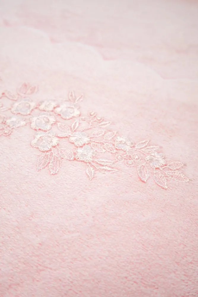 Ręcznik SILVIA 50x100cm z koronką Biały