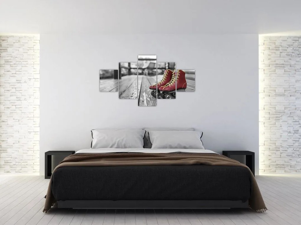 Obraz czerwonych starych wrotek (125x70 cm)
