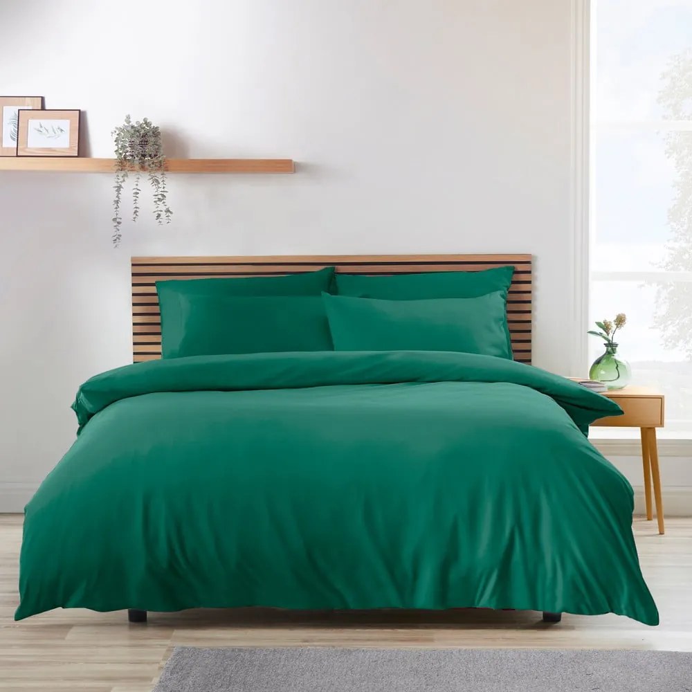 Ciemnozielona pościel dwuosobowa z mikrowłókna 200x200 cm So Soft Easy Iron – Catherine Lansfield