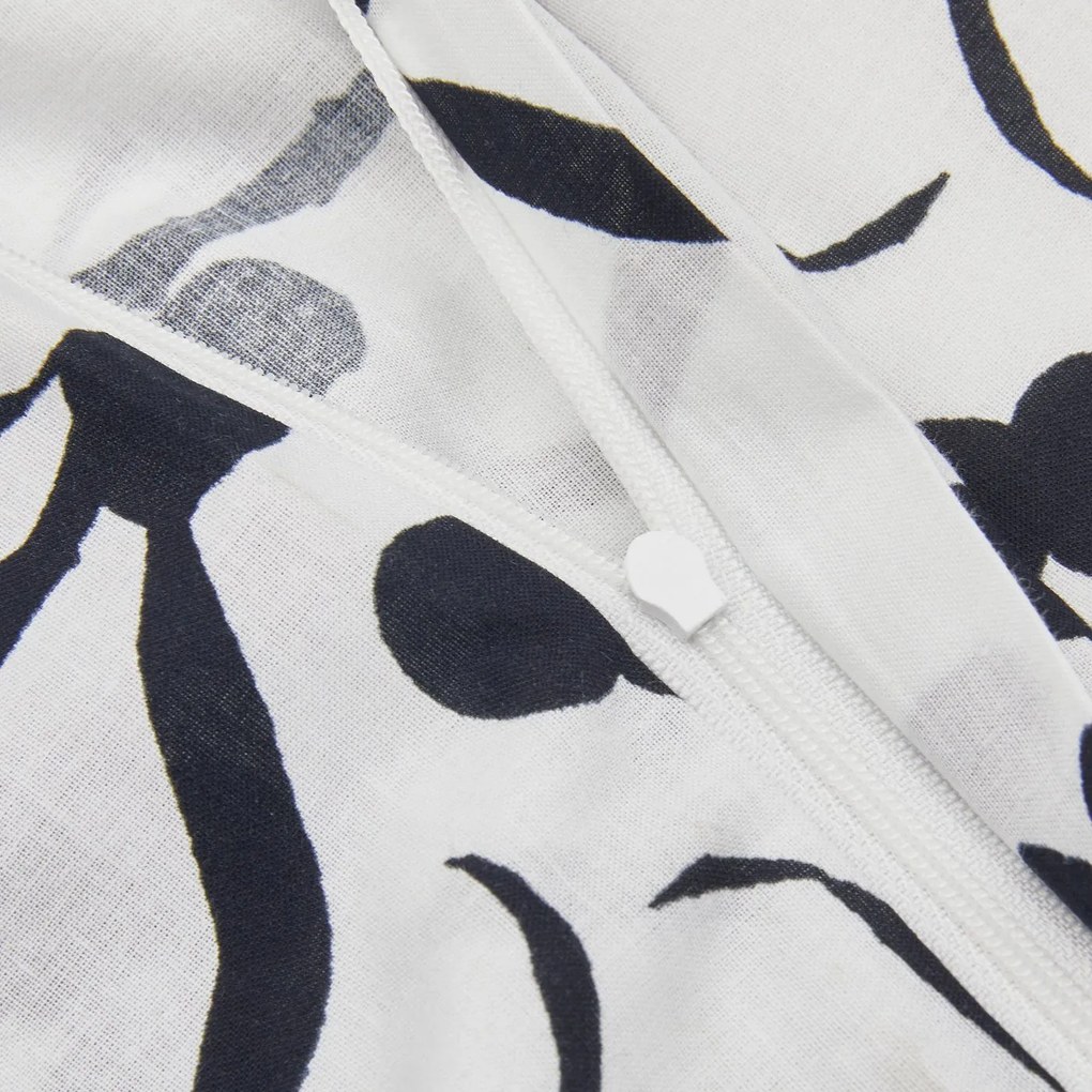 PrzytulneMieszkanie.pl PrzytulneMieszkanie.pl Pościel z bawełny renforcé BERRIES biało-czarna Rozmiar pościeli: 80 x 80 cm | 135 x 200 cm