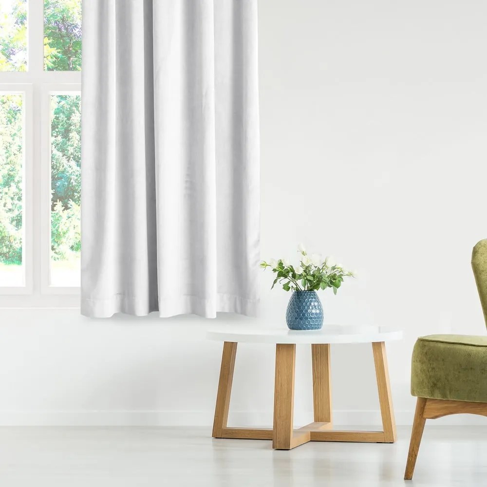 Biała aksamitna zasłona częściowo zaciemniająca (dimout) 140x270 cm Eyelets – Restilo