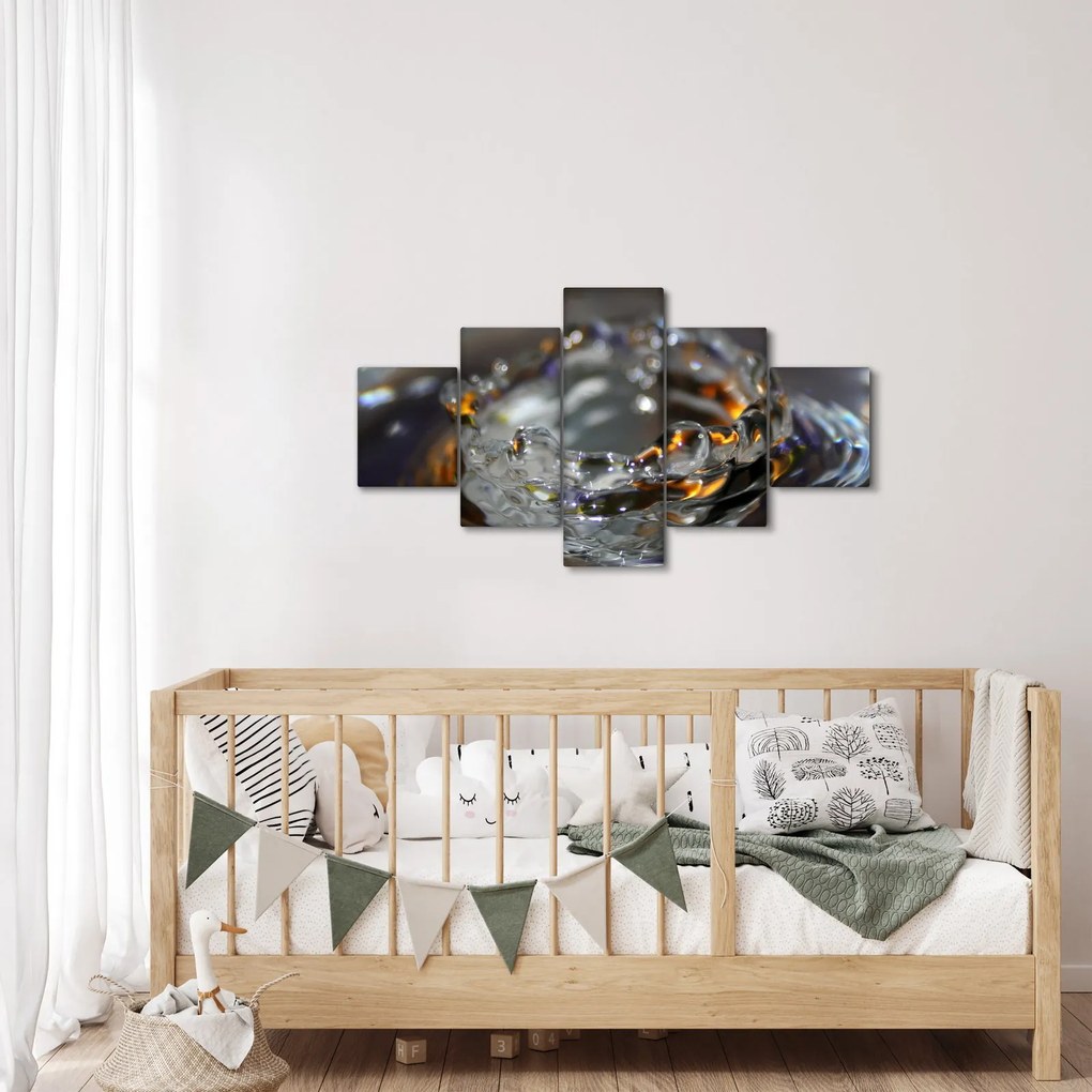 Obraz bransoletki z kropel wody (125x70 cm)