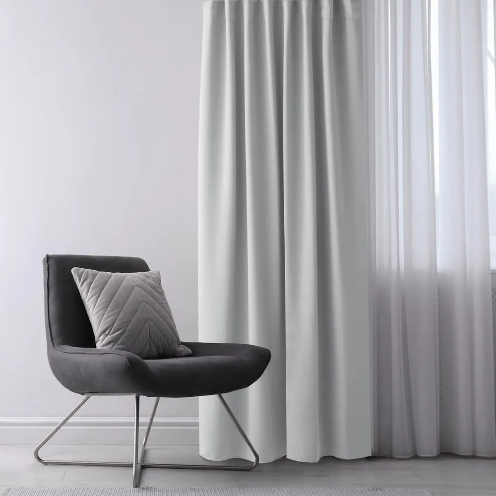 Jasnoszara zasłona zaciemniająca 140x270 cm Eyelets – Restilo