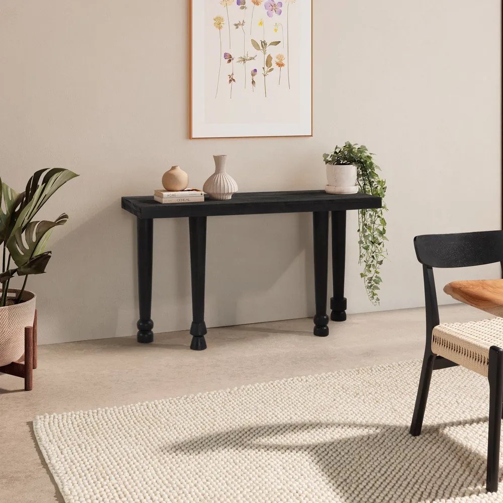 Czarna konsola z litego drewna mango 40x130 cm Inaya – MOME