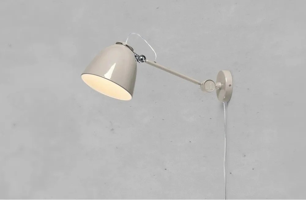 Szarobeżowy kinkiet do kontaktu Tilt – Markslöjd