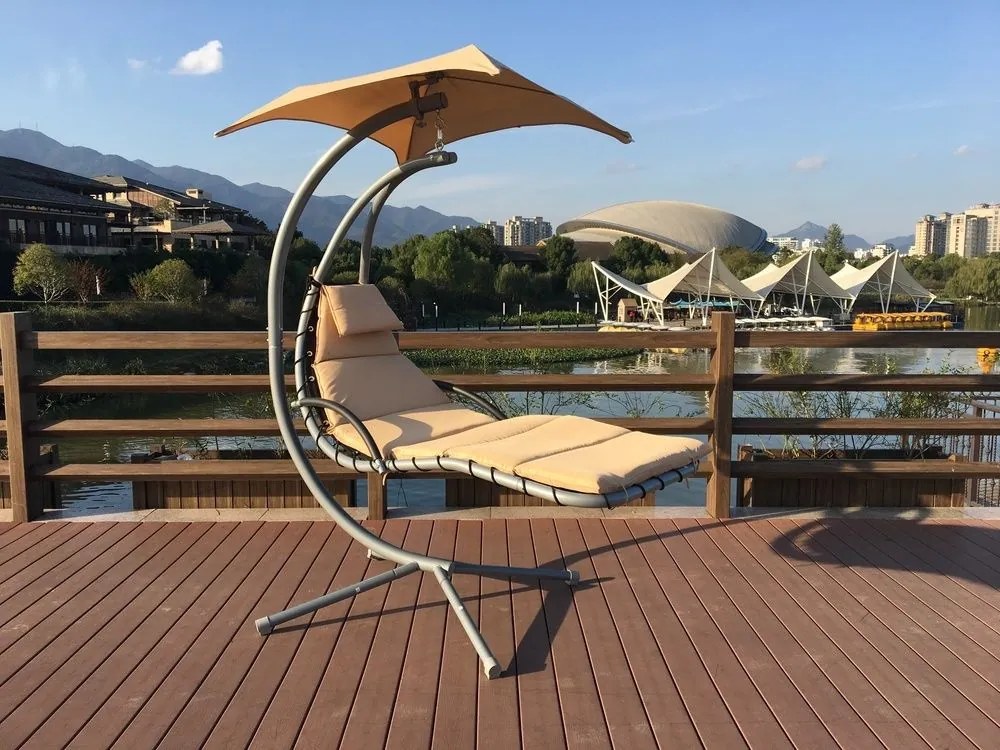 Ekskluzywna huśtawka ogrodowa z parasolem