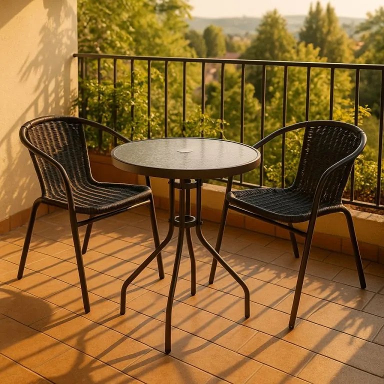 Zestaw balkonowy z plecionego polirattanu – 2 krzesła i stół