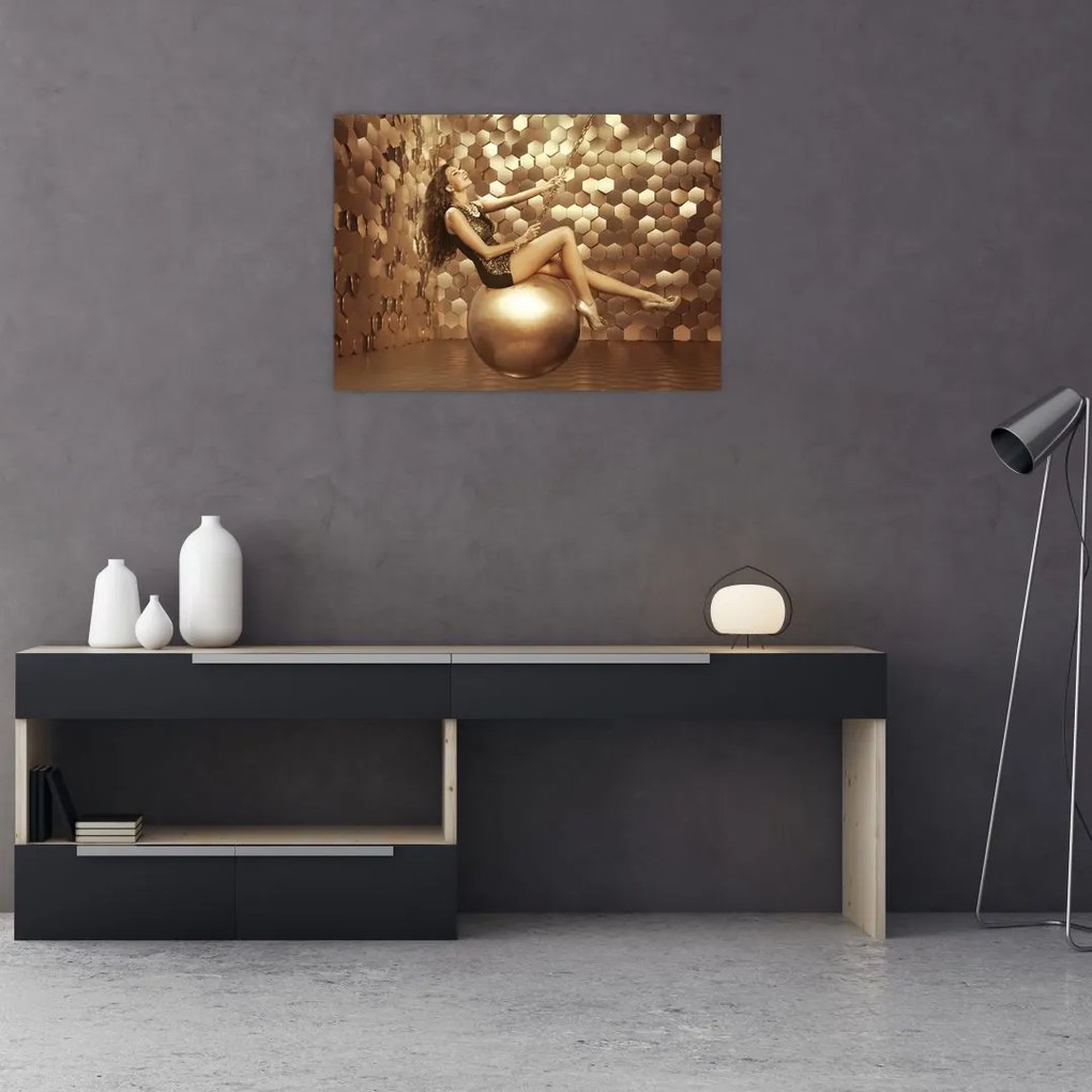 Obraz na szkle kobiety w złotym pokoju (70x50 cm)