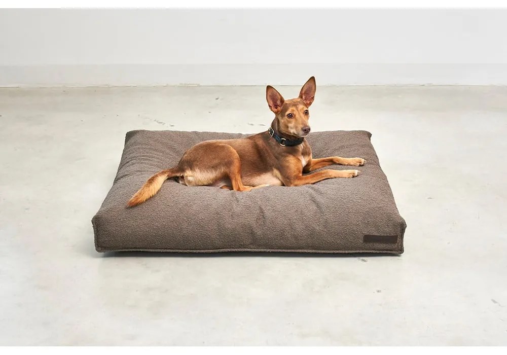 Brązowy materac dla psów z materiału bouclé 120x90 cm Mondo Chocolate L – MiaCara