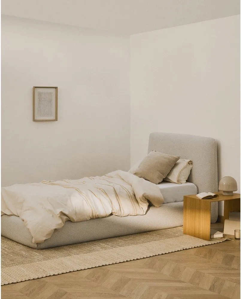 Beżowe tapicerowane łóżko jednoosobowe bez stelaża 90x200 cm Martina – Kave Home