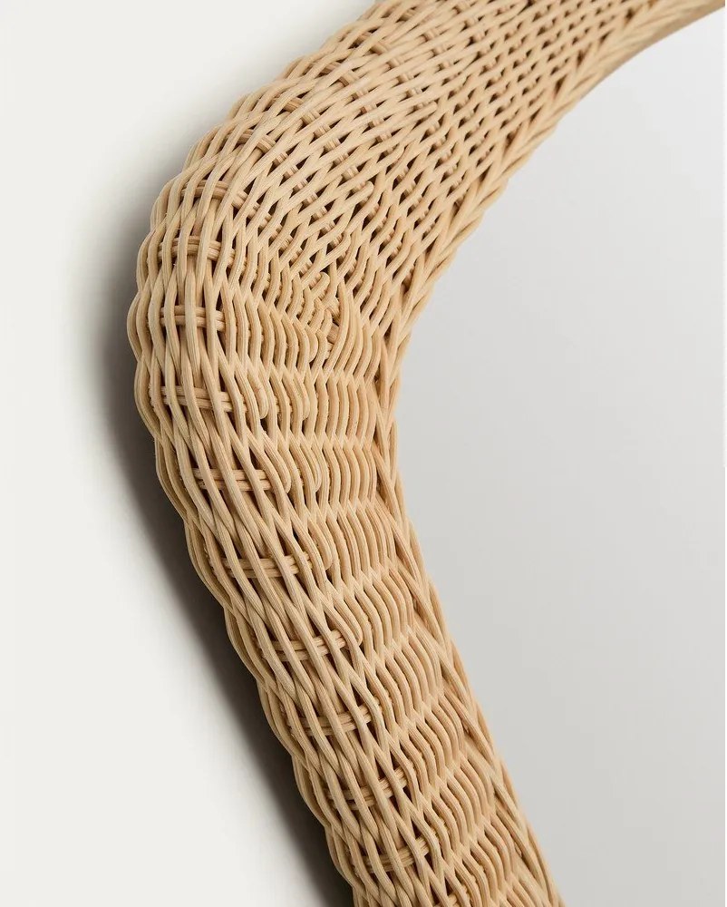Lustro ścienne z rattanową ramą 58x79 cm Zilna – Kave Home