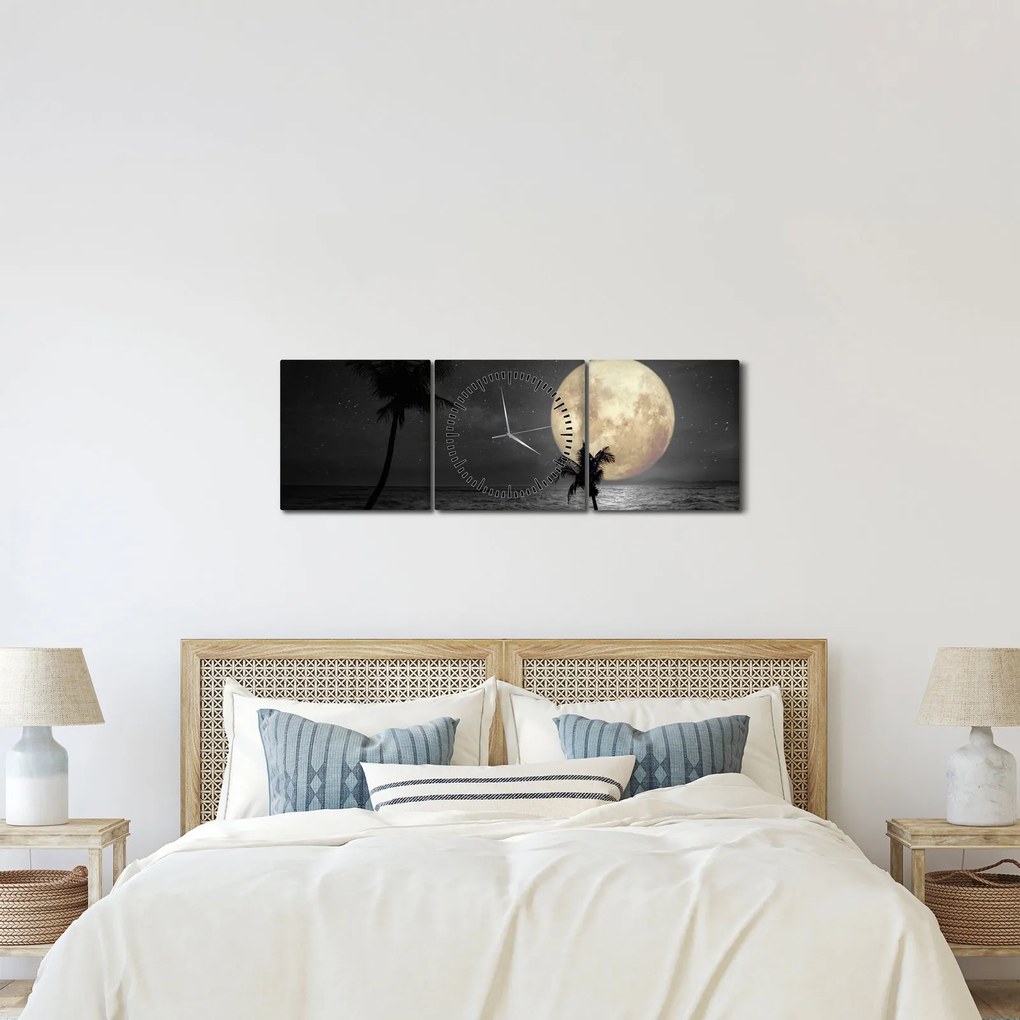 Obraz - Plaża pod pełnią księżyca w odcieniach szarości (z zegarem) (90x30 cm)