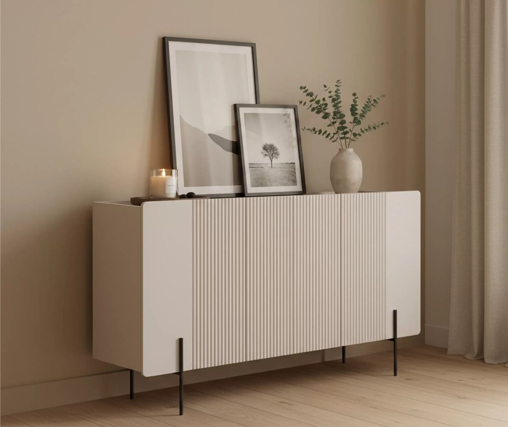 Komoda Malmi 150 cm - kaszmir / crema bianca / czarne nóżki