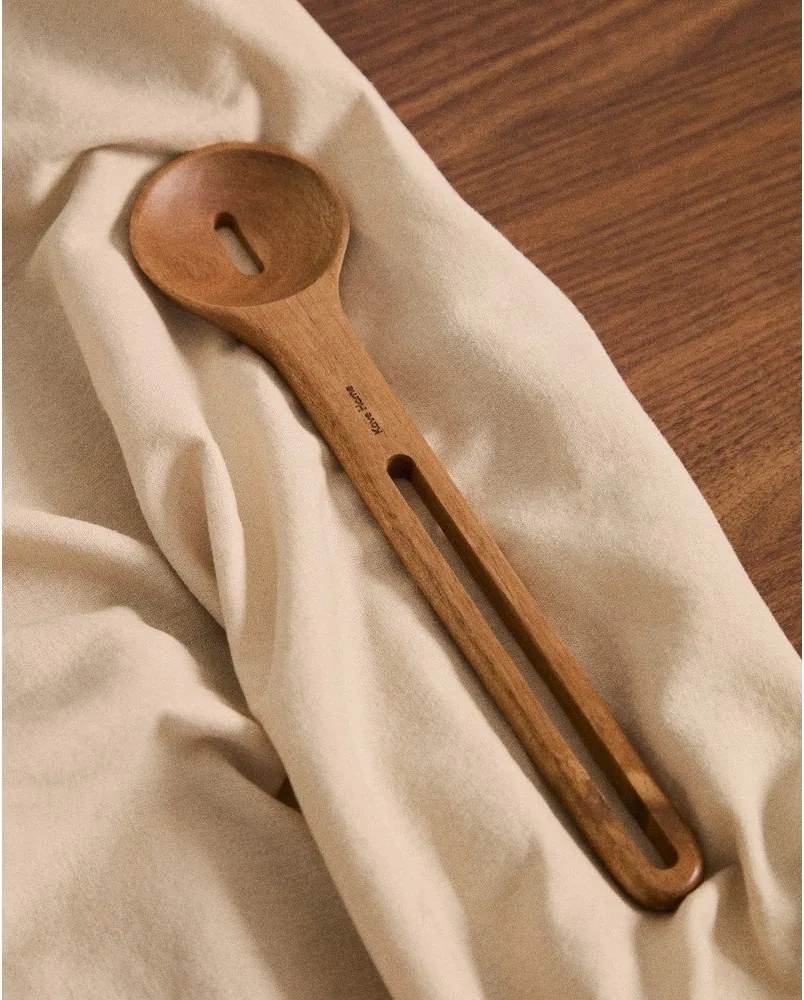 Drewniana łyżka do serwowania Blera – Kave Home