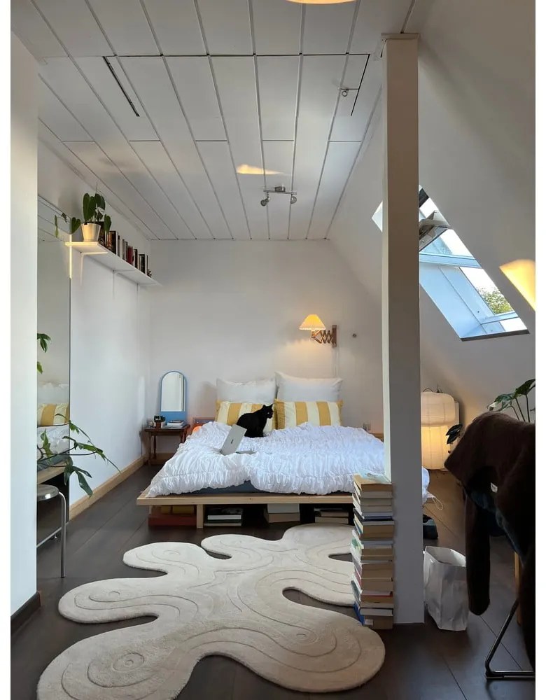 Łóżko jednoosobowe z litego drewna sosnowego ze stelażem 90x200 cm w naturalnym kolorze Japan – Karup Design