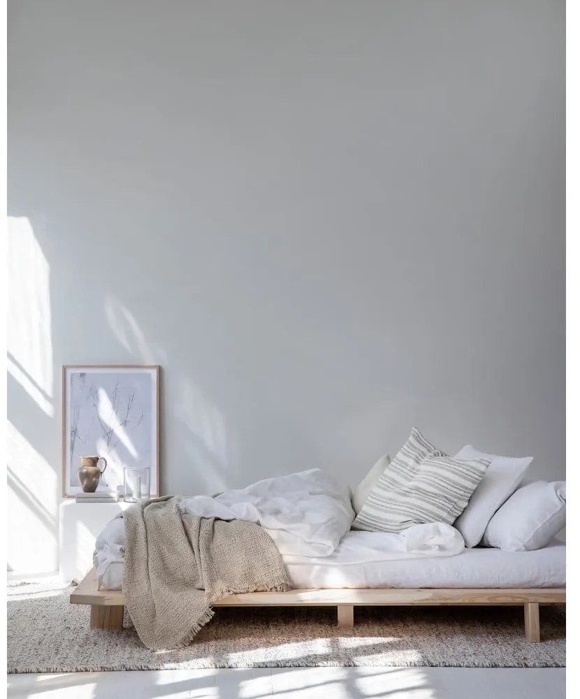 Łóżko jednoosobowe z litego drewna sosnowego ze stelażem 120x200 cm w naturalnym kolorze Japan – Karup Design