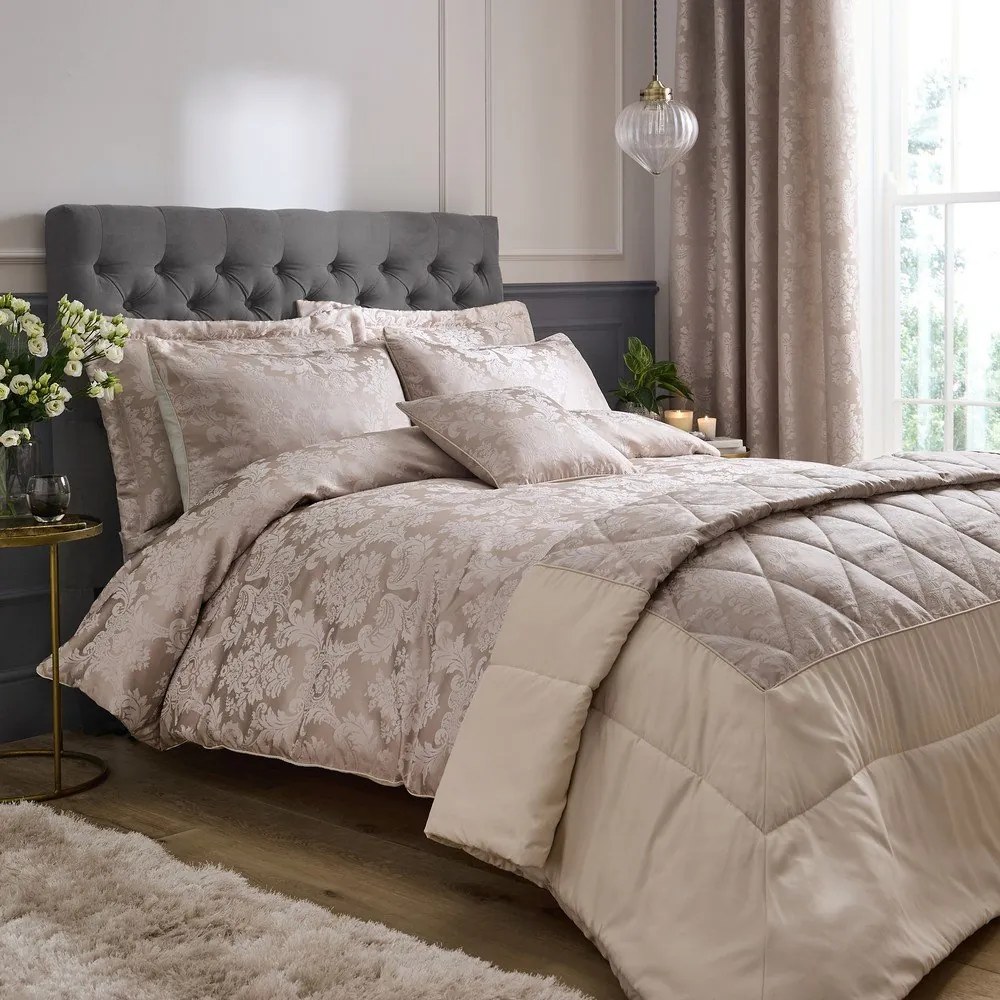 Adamaszkowa poduszka dekoracyjna 43x43 cm Damask Jacquard – Catherine Lansfield
