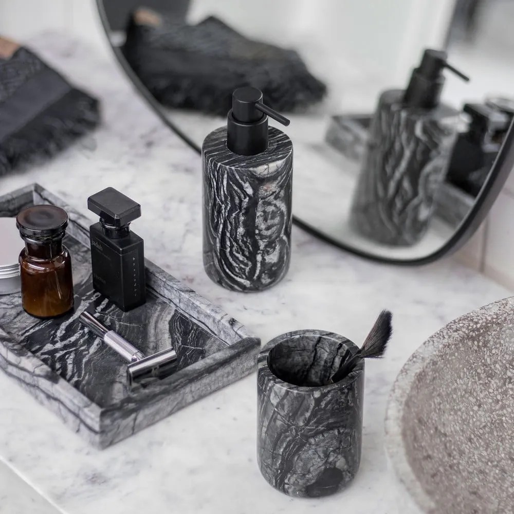 Czarny marmurowy kubek na szczoteczki do zębów Marble – Mette Ditmer Denmark
