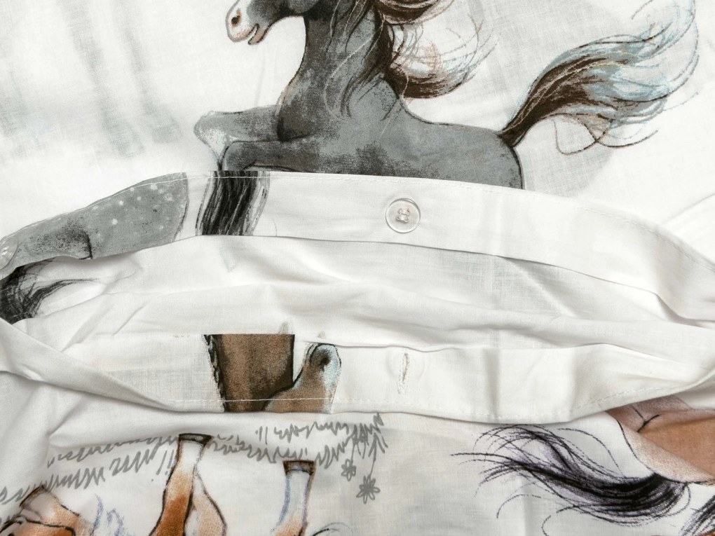 PrzytulneMieszkanie.pl PrzytulneMieszkanie.pl Bawełniana pościel do łóżeczka HORSE DREAM biała Rozmiar pościeli: 45 x 65 cm | 90 x 135 cm