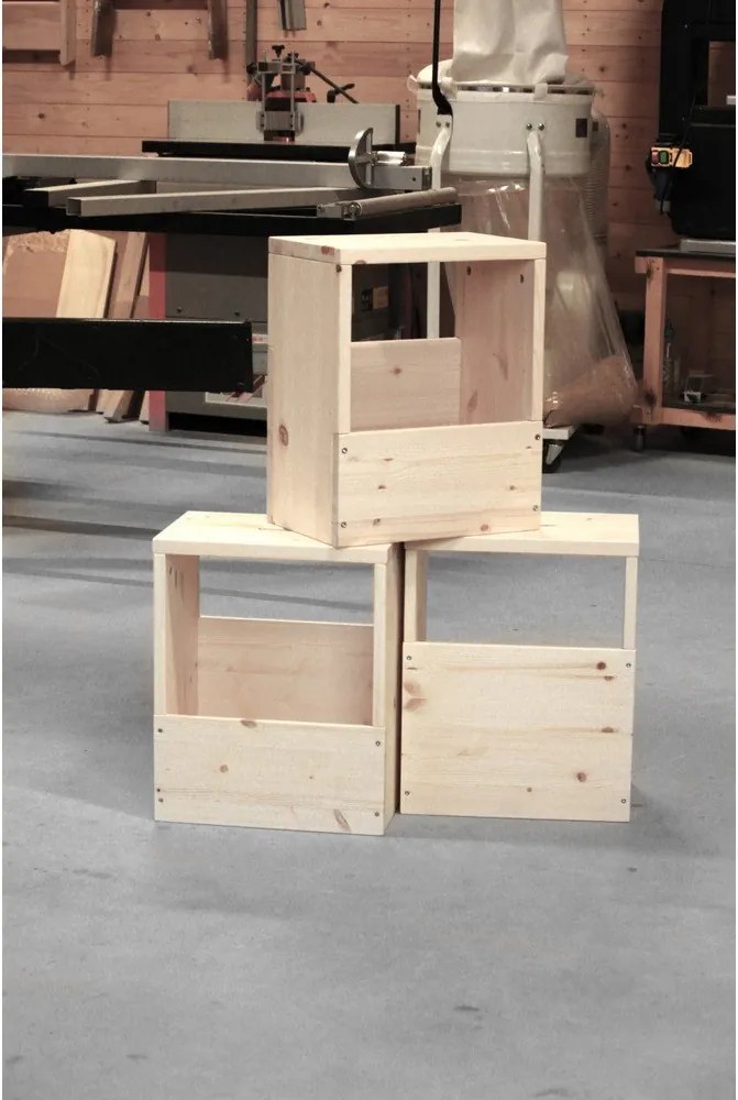 Szafka nocna z litego drewna sosnowego w naturalnym kolorze Grab It – Karup Design