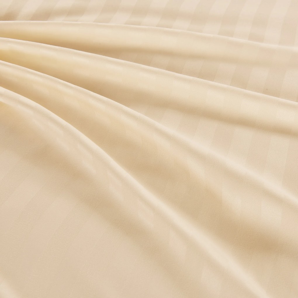 PrzytulneMieszkanie.pl PrzytulneMieszkanie.pl Hotelowa pościel z mikrowłókna JASMINE szampański - pasek 2 cm Rozmiar pościeli: 70 x 90 cm | 140 x 220 cm