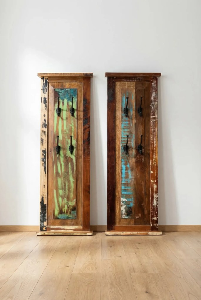 Zestaw drewnianych wieszaków ściennych vintage E2-D06