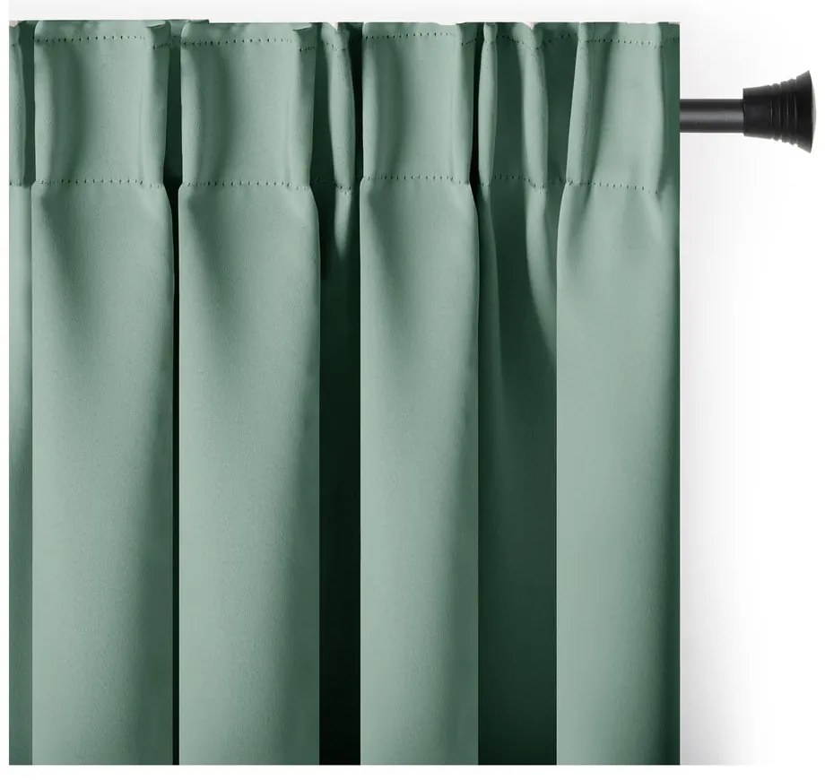 Jasnozielona zaciemniająca zasłona termiczna 140x270 cm Pleat – Restilo