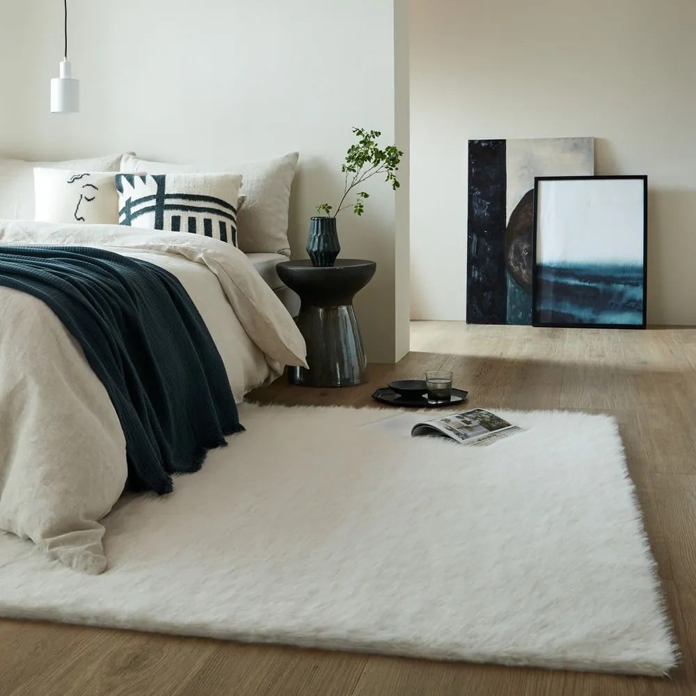 Biała syntetyczna skóra 180x290 cm Alpine Faux Fur – Flair Rugs