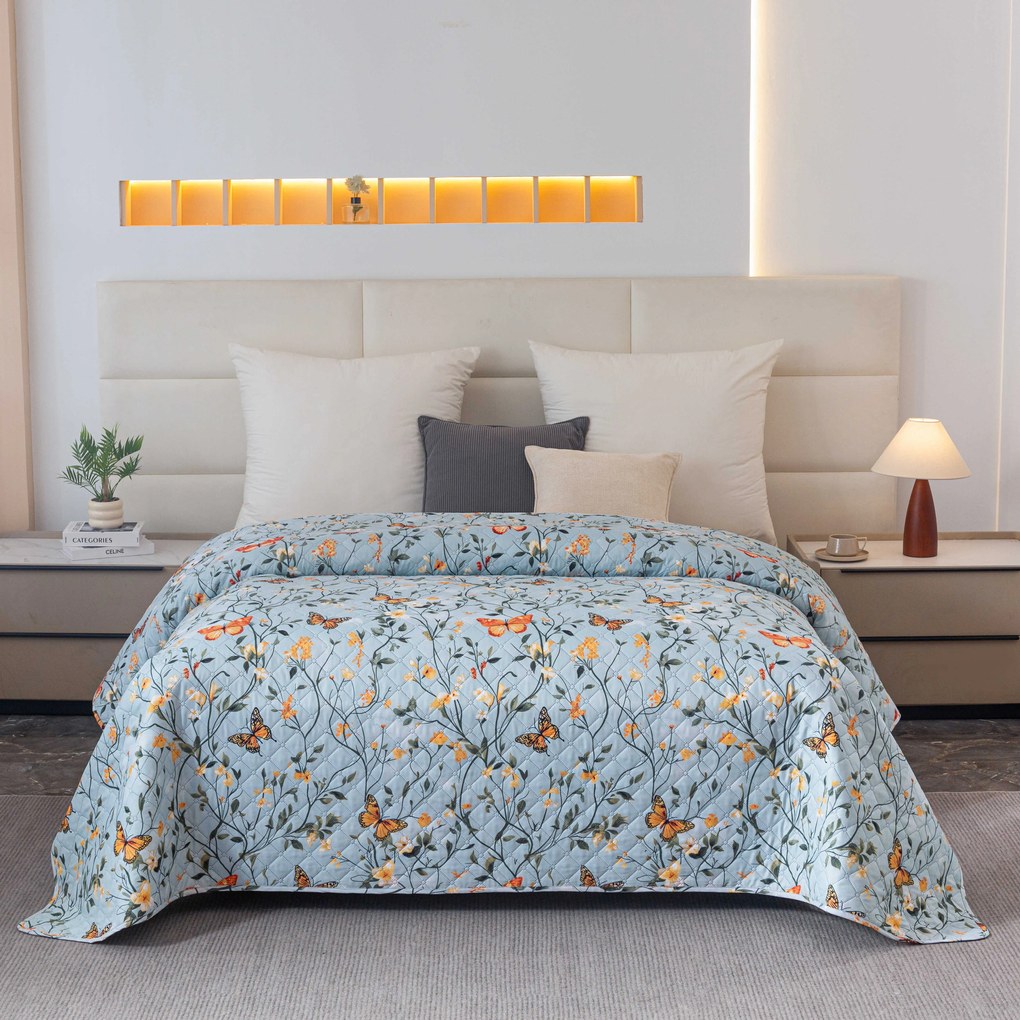 Narzuta na łóżko MONARCH WINGS, jasnoniebieska Rozmiar: 220 x 240 cm