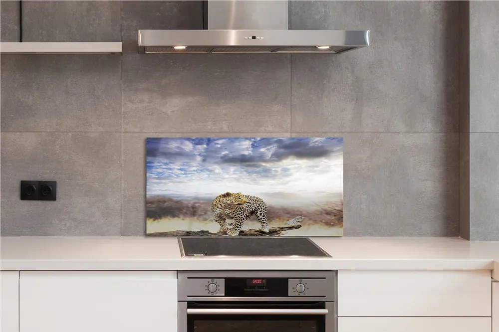 Panel szklany do Kuchni Pantera na tle Chmur